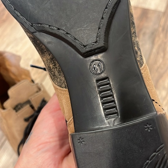 Maciejka Boho Tan/Gray Genuine Suede Leather Lace Up Chukka Ankle Boots NEW Sz 9 - Picture 6 of 14